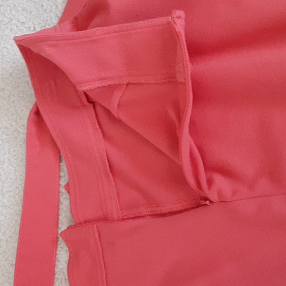 Liz Claiborne Career skirt. Pink or Coral. Size Medium. - Picture 5 of 9
